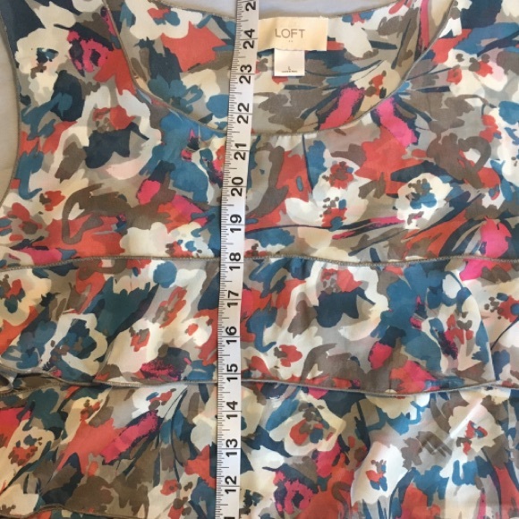 LOFT sleeveless ruffle blouse - Picture 7 of 8